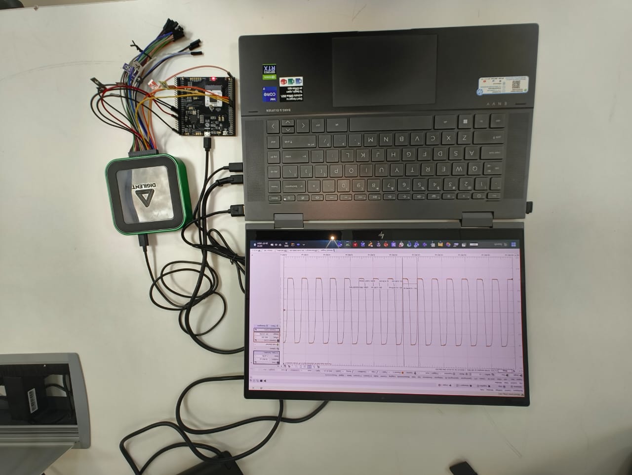 Sample Measurement Setup using Analog Discovery 3